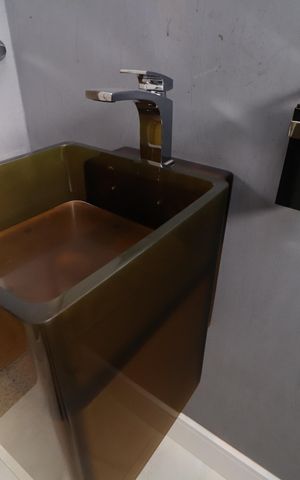 Casa de condomínio para alugar com 316m², 4 quartos e 4 vagasLavabo