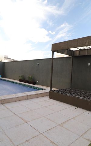 Casa de condomínio para alugar com 316m², 4 quartos e 4 vagasPiscina