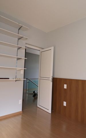 Casa de condomínio para alugar com 316m², 4 quartos e 4 vagasQuarto 2 - Suíte
