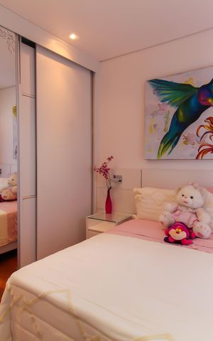 Casa à venda com 1000m², 4 quartos e 8 vagasQuarto 2 - Suíte