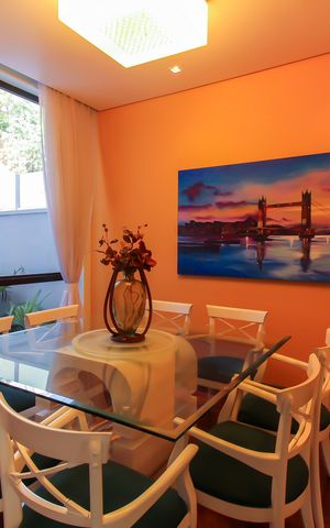 Casa à venda com 1000m², 4 quartos e 8 vagasSala de Jantar