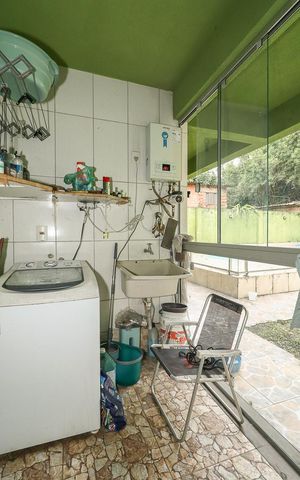 Casa à venda com 238m², 4 quartos e 3 vagasÁrea de Serviço