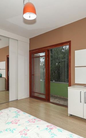 Casa à venda com 238m², 4 quartos e 3 vagasSuíte