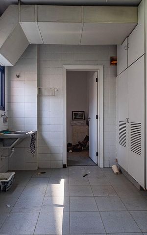 Apartamento à venda com 278m², 4 quartos e 3 vagas Apartamento à venda com 278m², 4 quartos e 3 vagasLavanderia