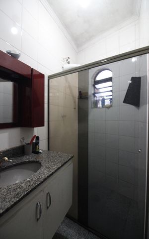 Casa para alugar com 217m², 4 quartos e 2 vagasBanheiro Suíte 