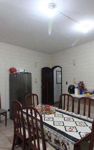 Casa para alugar com 217m², 4 quartos e 2 vagasCozinha