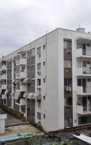 Apartamento à venda com 60m², 2 quartos e 1 vagaVista - Sala