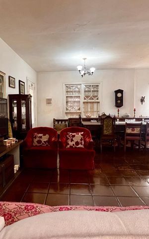 Casa à venda com 295m², 4 quartos e 3 vagasSala