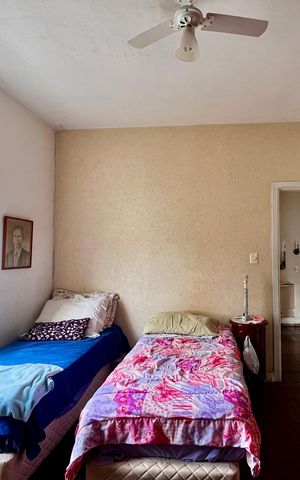 Casa à venda com 295m², 4 quartos e 3 vagasQuarto 2