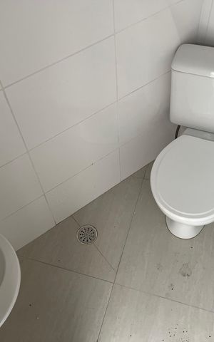 Casa à venda com 240m², 5 quartos e 2 vagas Casa à venda com 240m², 5 quartos e 2 vagasÁrea de Serviço