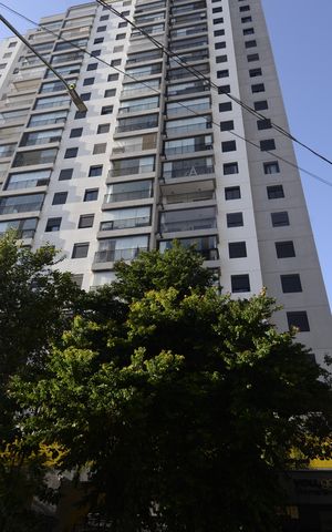 Apartamento à venda com 37m², 1 quarto e 1 vagaFachada