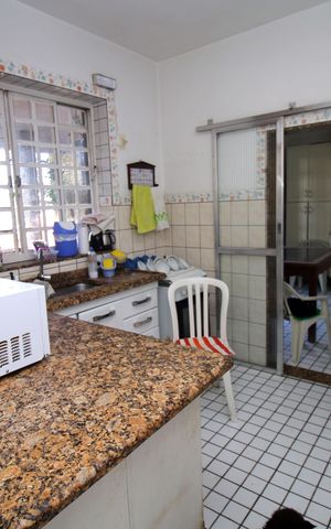 Casa para alugar com 357m², 3 quartos e 1 vagaCozinha