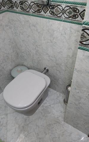 Casa à venda com 260m², 3 quartos e 4 vagasBanheiro da Suíte 1