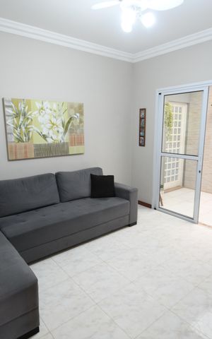 Casa à venda com 260m², 3 quartos e 4 vagasSala de TV