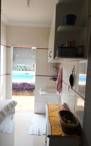 Casa à venda com 260m², 3 quartos e 4 vagasÁrea de Serviço