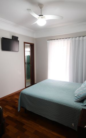 Casa à venda com 260m², 3 quartos e 4 vagas Suíte 3