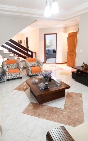 Casa à venda com 260m², 3 quartos e 4 vagasSala de Estar
