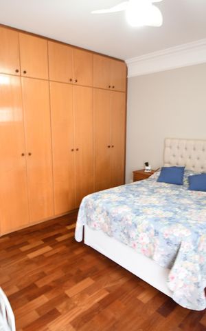Casa à venda com 260m², 3 quartos e 4 vagasSuíte 1
