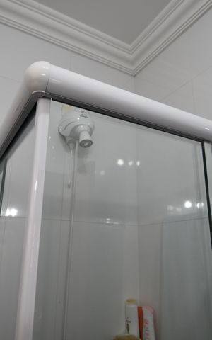 Casa à venda com 260m², 3 quartos e 4 vagasBanheiro da Suíte 2