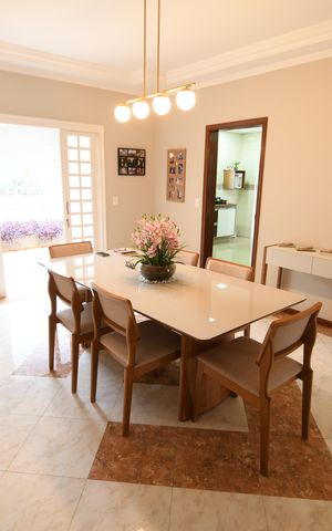 Casa à venda com 260m², 3 quartos e 4 vagasSala de Jantar