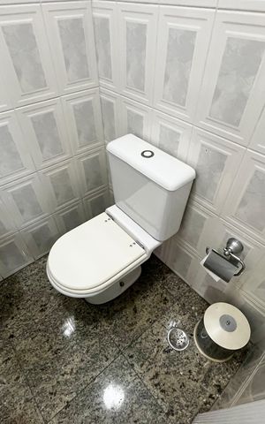 Casa à venda com 465m², 4 quartos e 7 vagas Casa à venda com 465m², 4 quartos e 7 vagasBanheiro do Escritório