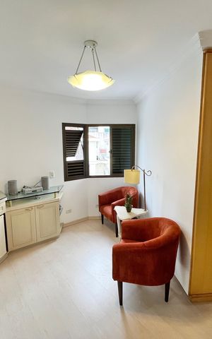 Casa à venda com 465m², 4 quartos e 7 vagas Casa à venda com 465m², 4 quartos e 7 vagasCloset da suíte 3