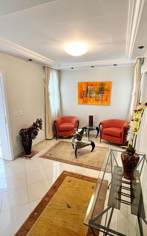 Casa à venda com 465m², 4 quartos e 7 vagas Casa à venda com 465m², 4 quartos e 7 vagasSala da Entrada