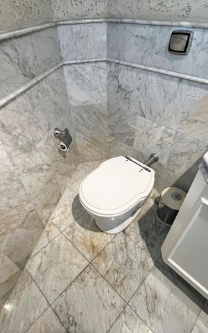 Casa à venda com 465m², 4 quartos e 7 vagas Casa à venda com 465m², 4 quartos e 7 vagasLavabo