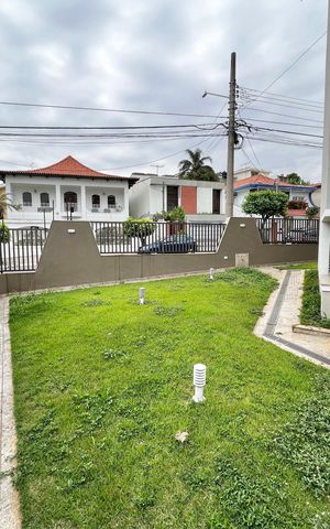 Casa à venda com 465m², 4 quartos e 7 vagas Casa à venda com 465m², 4 quartos e 7 vagasJardim