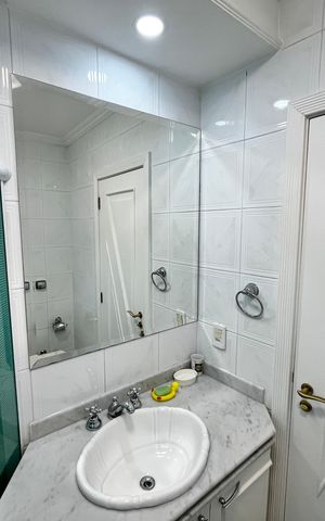 Casa à venda com 465m², 4 quartos e 7 vagas Casa à venda com 465m², 4 quartos e 7 vagasBanheiro da Suíte