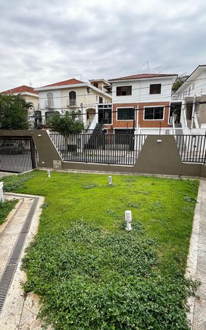 Casa à venda com 465m², 4 quartos e 7 vagas Casa à venda com 465m², 4 quartos e 7 vagasJardim