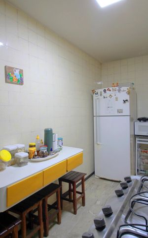 Apartamento à venda com 185m², 4 quartos e 2 vagasCozinha
