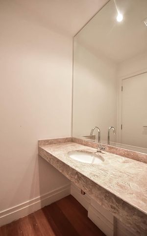 Apartamento à venda com 206m², 3 quartos e 4 vagas Apartamento à venda com 206m², 3 quartos e 4 vagasLavabo