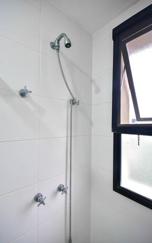 Apartamento à venda com 206m², 3 quartos e 4 vagas Apartamento à venda com 206m², 3 quartos e 4 vagasBanheiro da Suíte 2