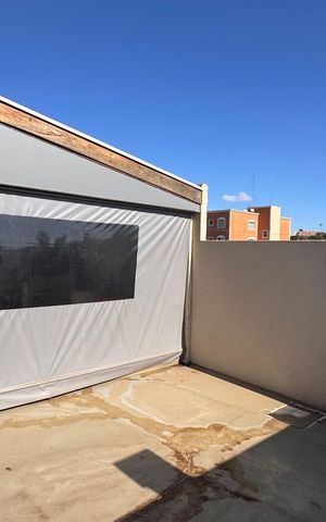 Casa à venda com 320m², 5 quartos e 3 vagas Casa à venda com 320m², 5 quartos e 3 vagasQuintal