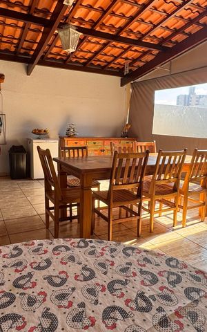 Casa à venda com 320m², 5 quartos e 3 vagas Casa à venda com 320m², 5 quartos e 3 vagasChurrasqueira