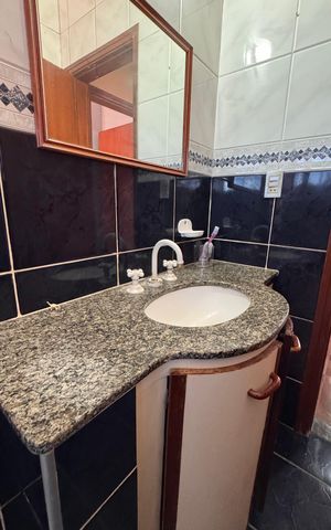 Casa à venda com 320m², 5 quartos e 3 vagas Casa à venda com 320m², 5 quartos e 3 vagasBanheiro