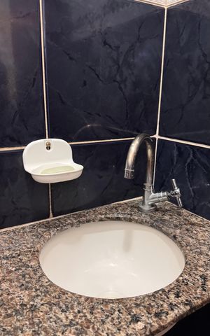 Casa à venda com 320m², 5 quartos e 3 vagas Casa à venda com 320m², 5 quartos e 3 vagasLavabo