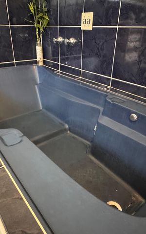 Casa à venda com 320m², 5 quartos e 3 vagas Casa à venda com 320m², 5 quartos e 3 vagasBanheiro da Suíte