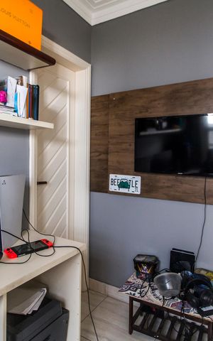Apartamento à venda com 390m², 4 quartos e 6 vagas Apartamento à venda com 390m², 4 quartos e 6 vagasEscritório