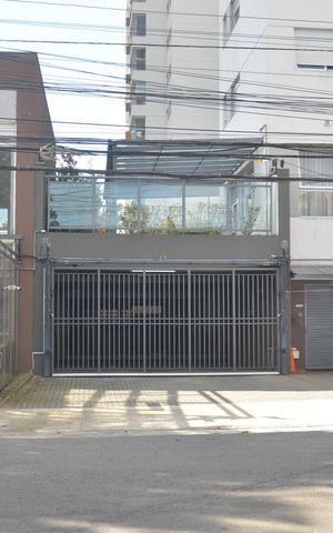 Apartamento à venda com 103m², 3 quartos e 2 vagasFachada e portaria