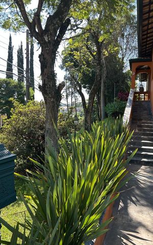 Casa de condomínio para alugar com 560m², 4 quartos e 3 vagas Casa de condomínio para alugar com 560m², 4 quartos e 3 vagasÁrea Externa