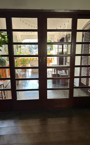 Casa de condomínio para alugar com 560m², 4 quartos e 3 vagas Casa de condomínio para alugar com 560m², 4 quartos e 3 vagasSala