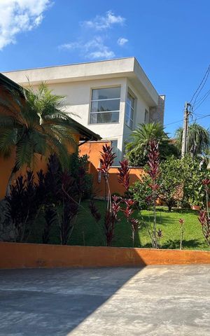 Casa de condomínio para alugar com 560m², 4 quartos e 3 vagas Casa de condomínio para alugar com 560m², 4 quartos e 3 vagasFachada