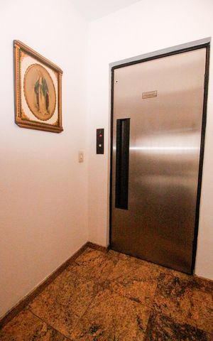 Apartamento à venda com 213m², 4 quartos e 3 vagasEntrada