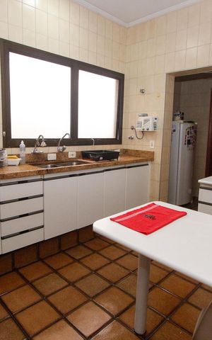 Apartamento à venda com 213m², 4 quartos e 3 vagasCozinha