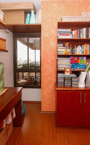 Apartamento à venda com 213m², 4 quartos e 3 vagasQuarto