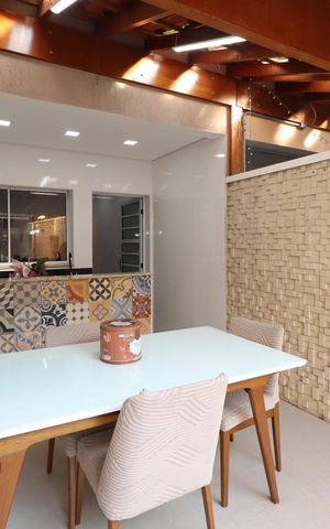 Casa à venda com 188m², 3 quartos e 3 vagasQuintal