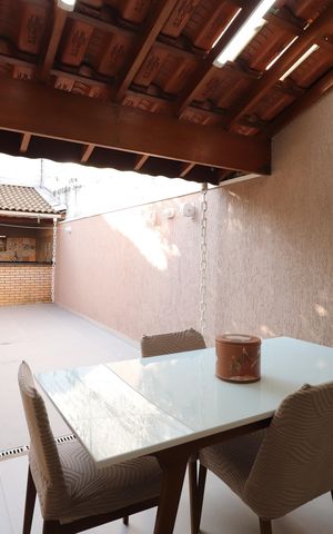 Casa à venda com 188m², 3 quartos e 3 vagasQuintal