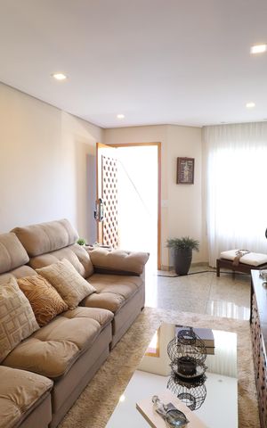 Casa à venda com 188m², 3 quartos e 3 vagasSala